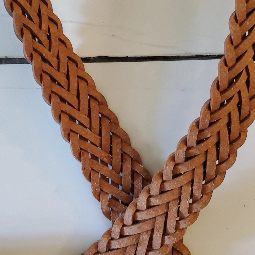 New womens braided leather dark brown belt size M/L